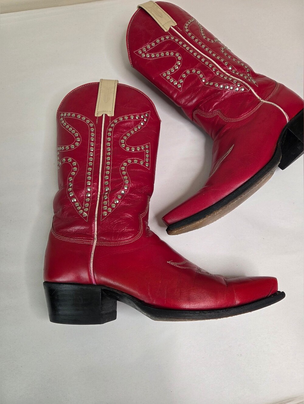 Frye VTG Red Leather Studded Cowboy Boots Beige Trim Silver Studs Western Sz 6.5 - Picture 3 of 16